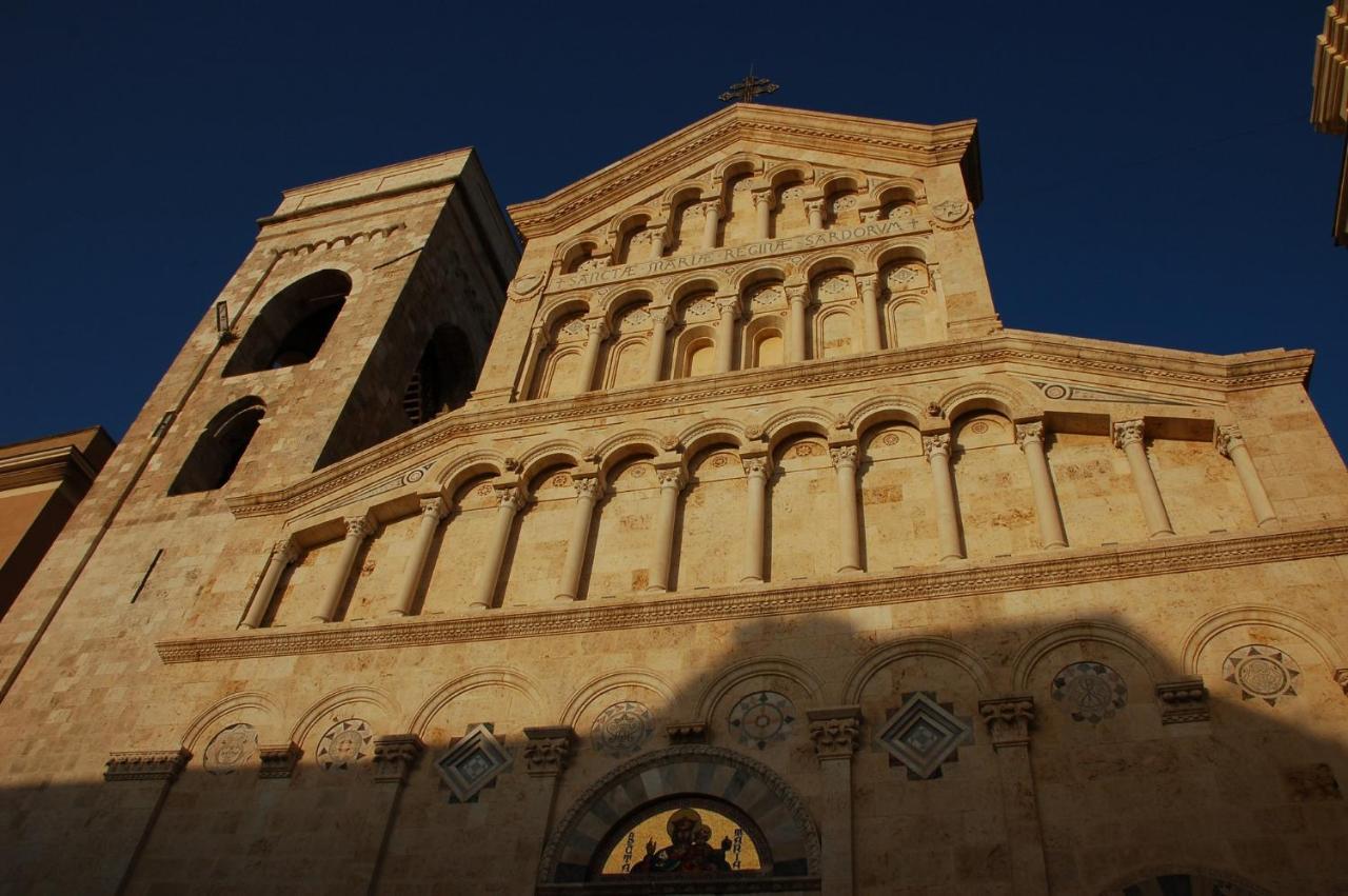 Al Duomo Di Cagliari Hotel Екстериор снимка