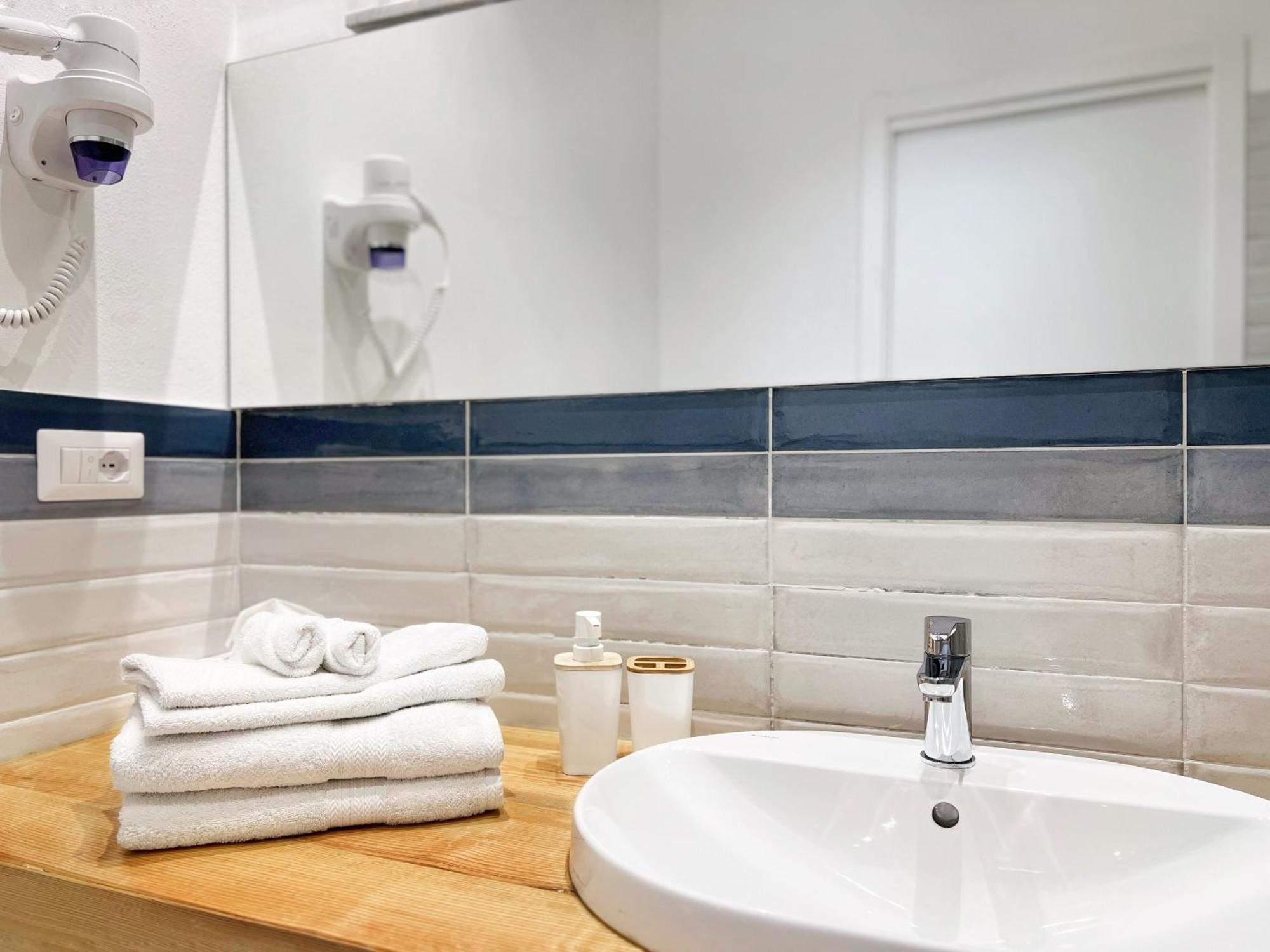 Al Duomo Di Cagliari Hotel Екстериор снимка